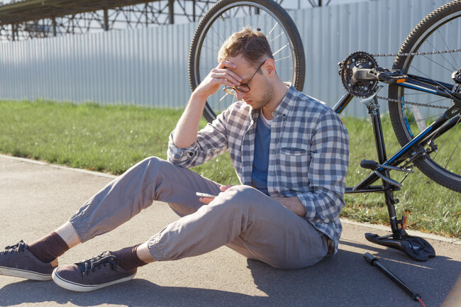 Votre vélo a crevé ? Ethias vient vous dépanner.