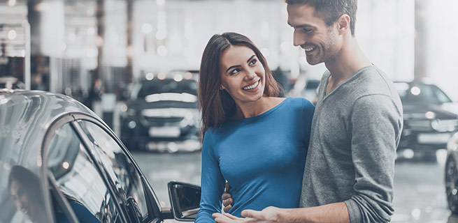Comment puis-je faire passer mon assurance auto au nom de mon/ma partenaire ?